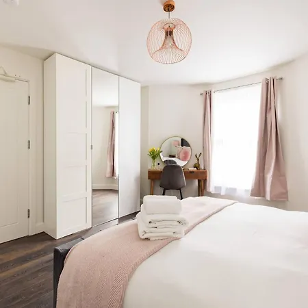 Wild Roses Serviced Apartments - Chelsea London Exterior photo