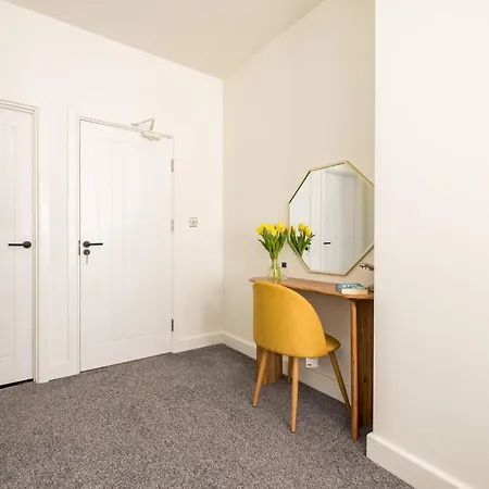 Wild Roses Serviced Apartments - Chelsea London Exterior photo
