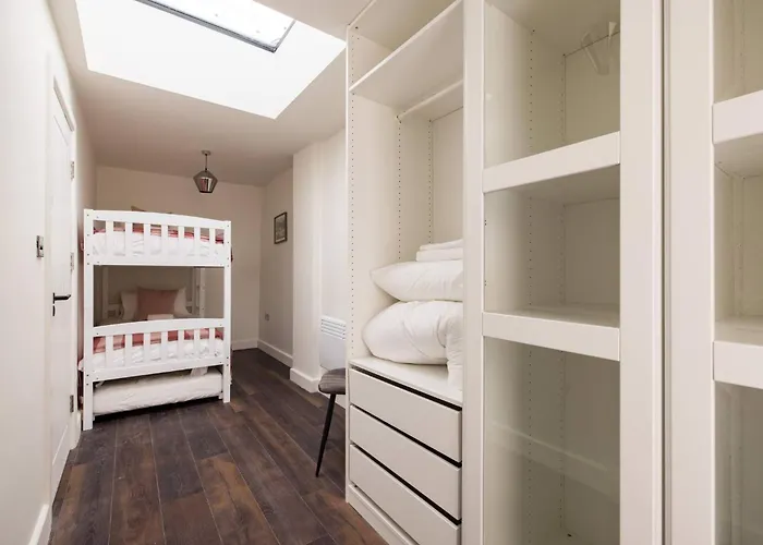 Wild Roses Serviced Apartments - Chelsea