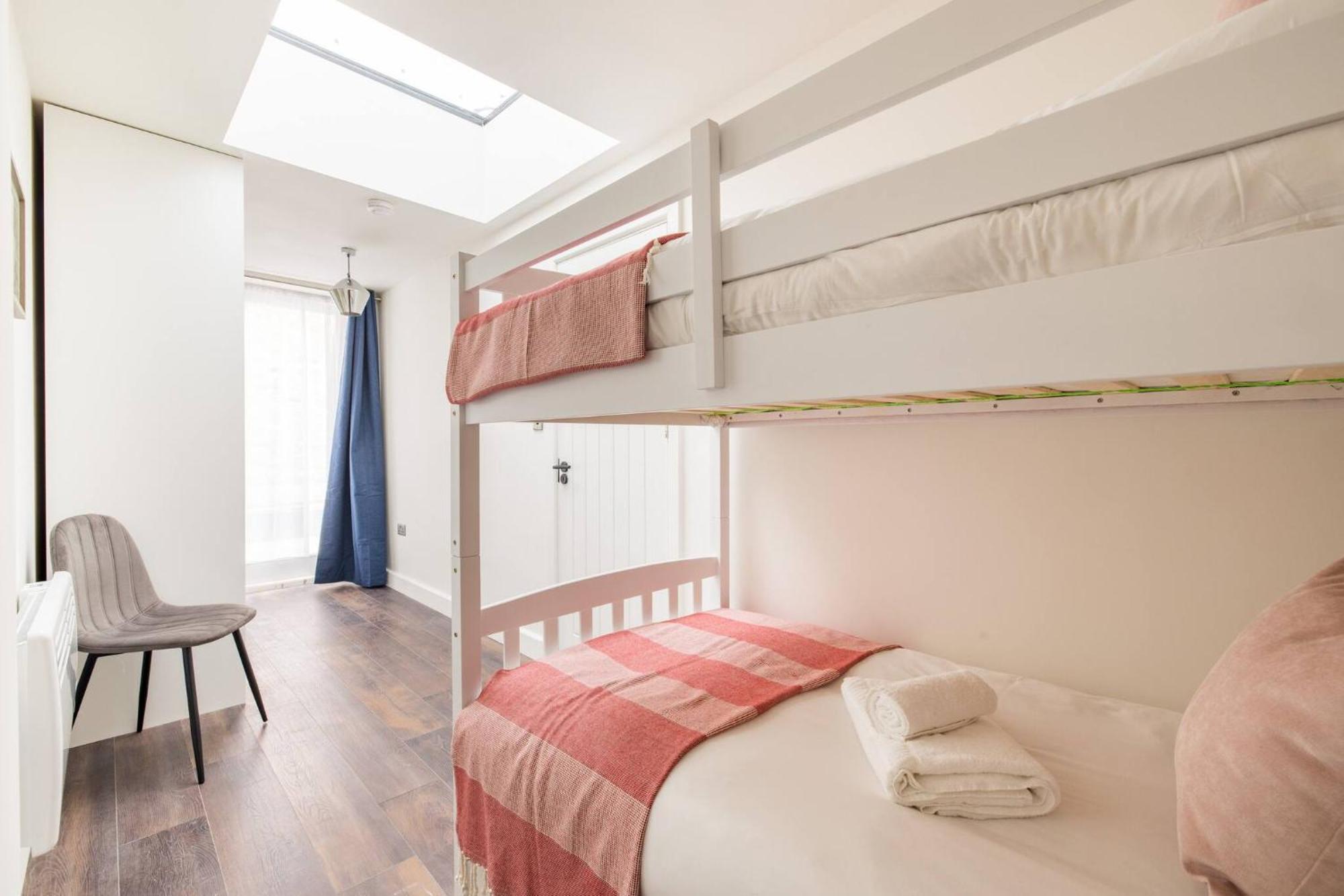 Apartment Wild Roses Serviced - Chelsea